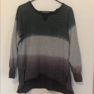 Oversized ombré sweatshirt with size slit